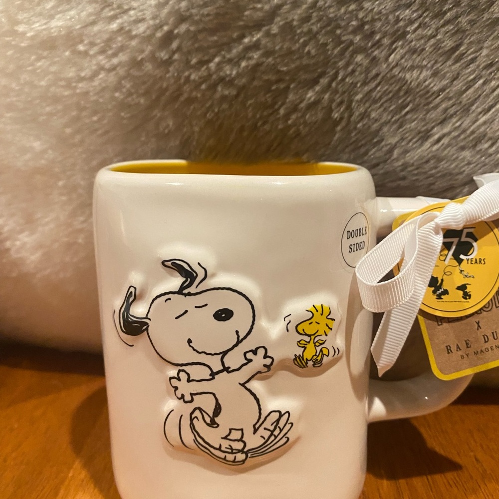 New Limited Edition 75th anniversary Rae Dunn Snoopy mug